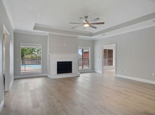 6086 Canyon Rd, Sanger, TX 76266