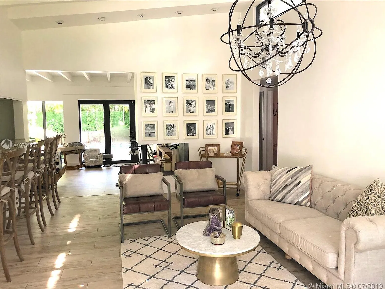 3 bed, 2300 sqft, $10,000 — Photo 4