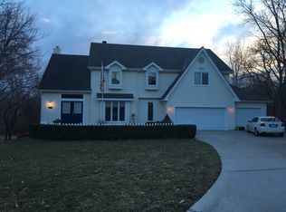 1317 Pinehurst Cir, Lawrence, KS 66049