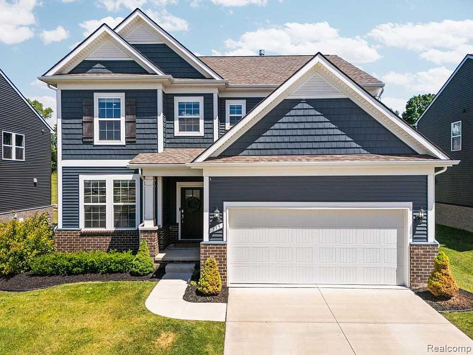 1st image of 735 Risdon Trl N