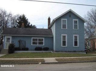 721 W Elk St, Freeport, IL 61032