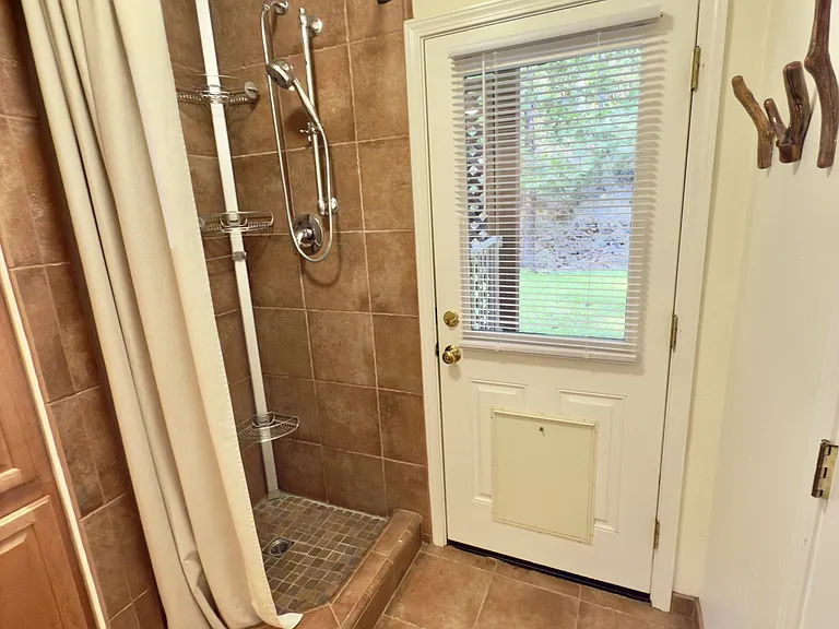 11992 Willow Valley Rd — Photo 11