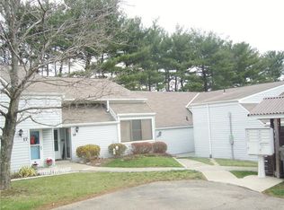 19 Blueberry Ln, Wexford, PA 15090