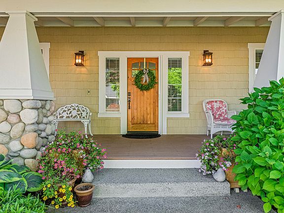 4th image of 128 Oak Point Dr