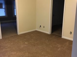 10 Glover Pl #10, Middletown, CT 06457