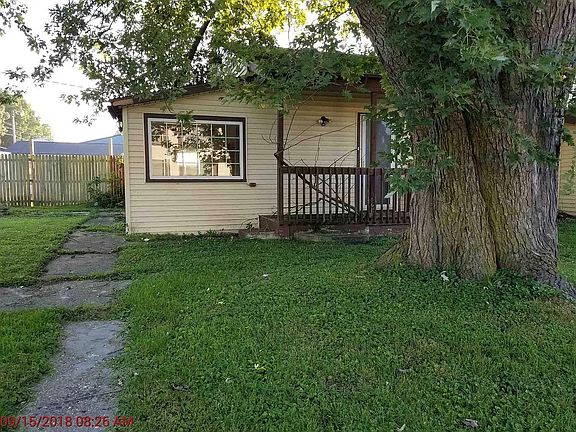 2nd image of 1520 E Canal St