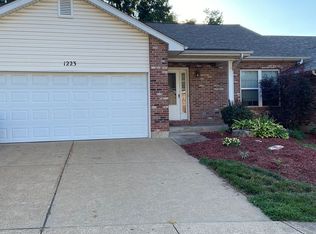 1223 Denali Dr, Festus, MO 63028