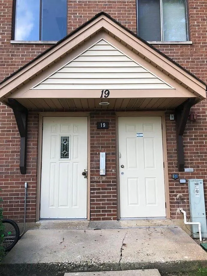 19 Parkside Ct APT 2 photo 1