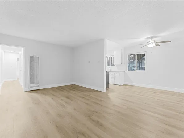 6119 Brynhurst Ave, 6119 Brynhurst Ave APT 8, Los Angeles, CA 90043