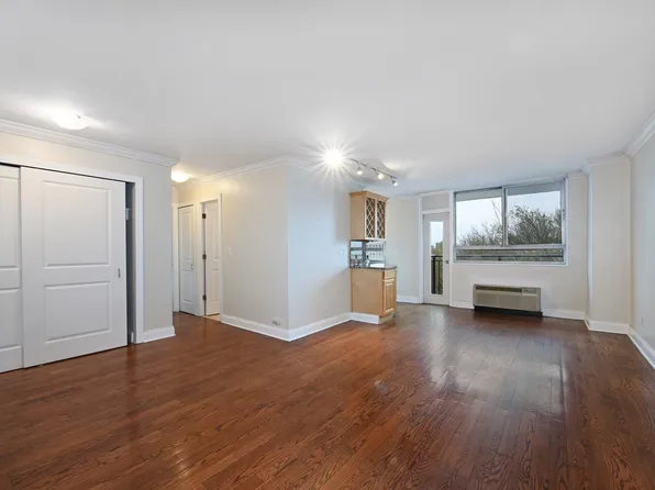 100 Manhattan Ave APT 415, Union City, NJ 07087