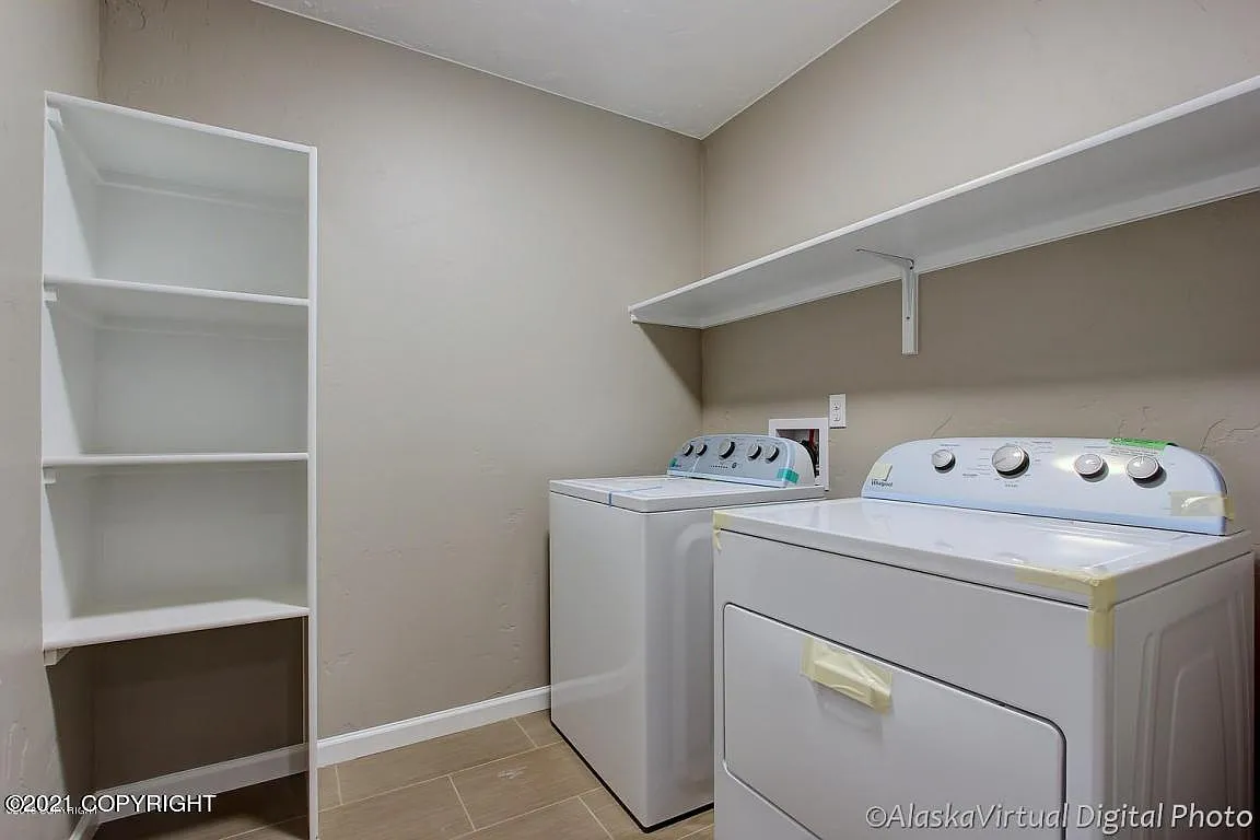 3 bed, 2.5 bath, 1665 sqft, $2,200 — Photo 4