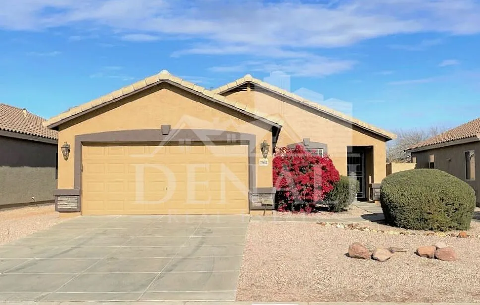 3 bed, 2.0 bath, 1260 sqft, $1,795 — Photo 1
