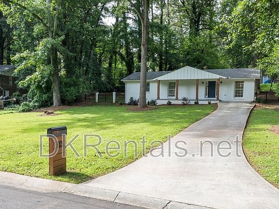 3rd image of 83 Lucia Dr SE