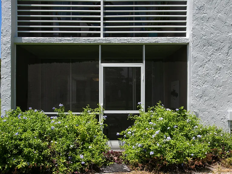 9441 Live Oak Pl #106 — Photo 12