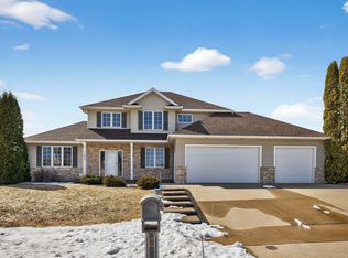 4823 Scenic Oak Dr SW, Rochester, MN 55902