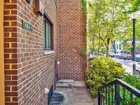 5th image of 1339 Riggs St NW #1