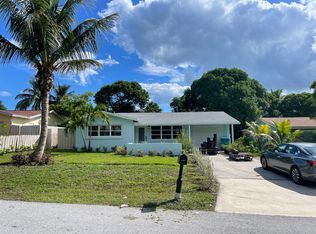 328 SW 7th Ave, Boynton Beach, FL 33435