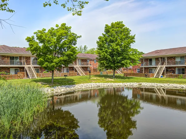 Courts of Valle Vista