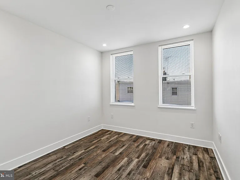 3156 Almond St — Photo 38