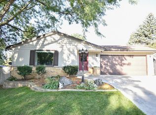 W167N9555 Cumberland Rd, Menomonee Falls, WI 53051