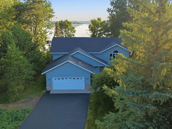 9900 W Lake Ct, Rice, MN 56367