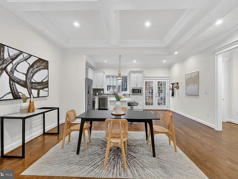 600 Harvard St NW #1 — Photo 7