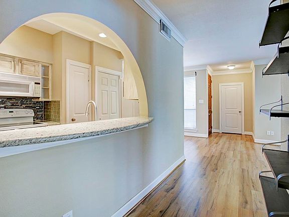 3rd image of 1881 Bering Dr APT 51