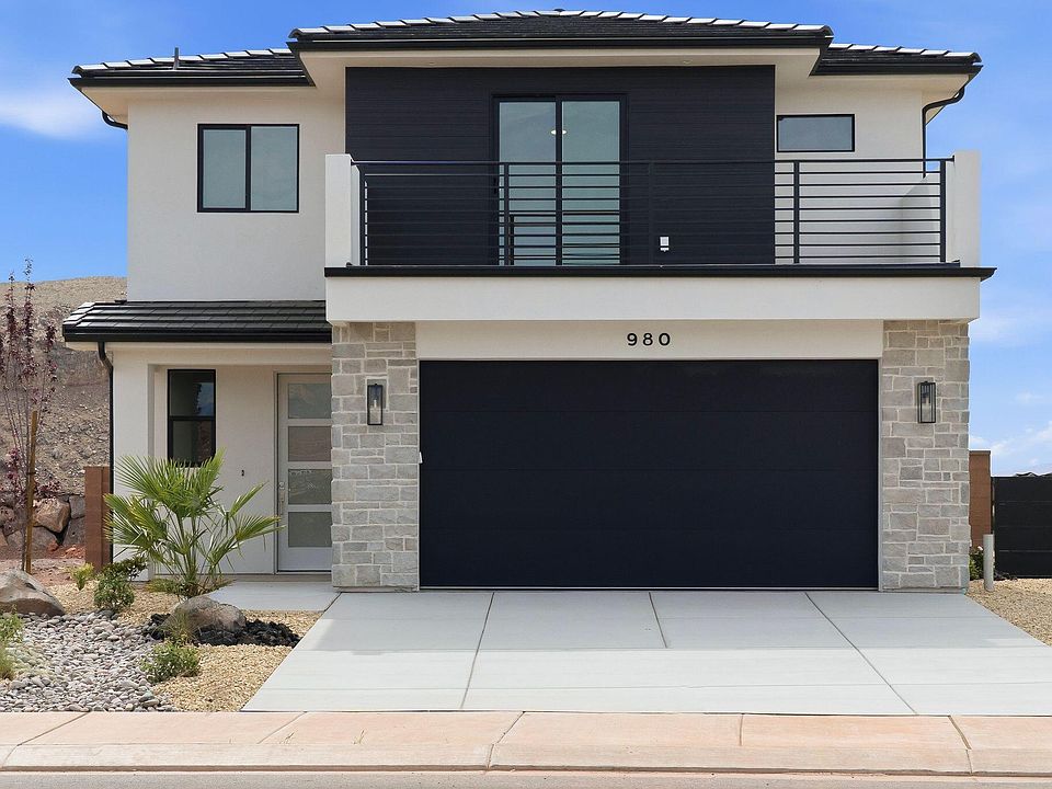 1st image of 980 E Coyote Crest Dr