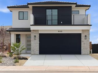 980 E Coyote Crest Dr, Washington, UT 84780