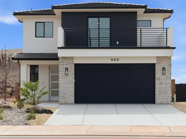 980 E Coyote Crest Dr, Washington, UT 84780