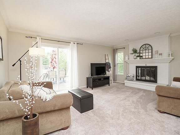 4th image of 7997 Autumnwind Dr