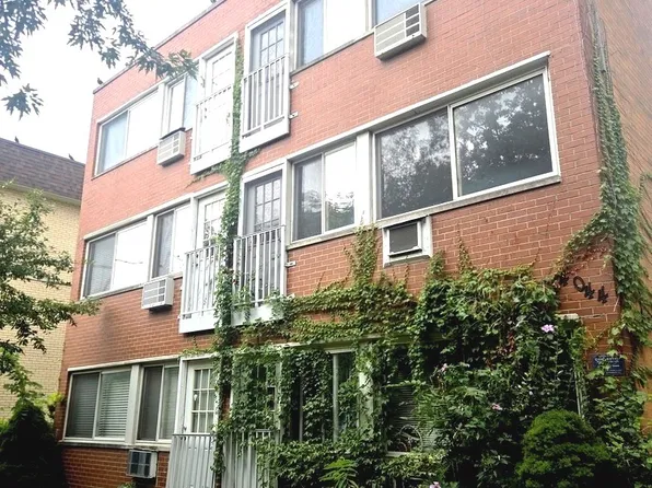4044 N California Ave Unit 304, Chicago, IL 60618