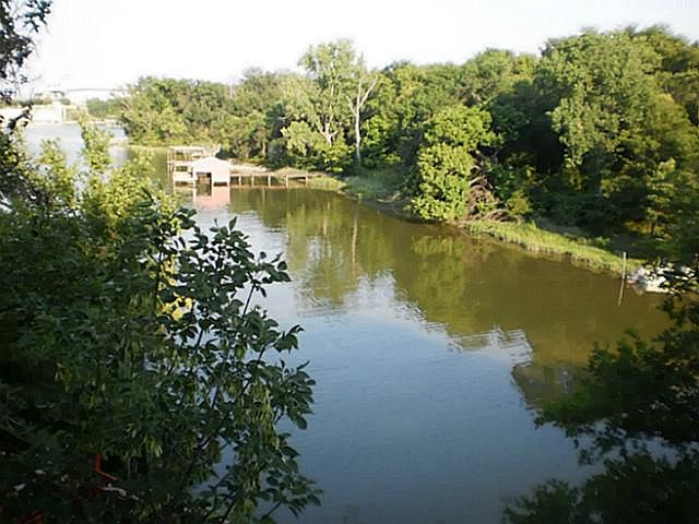 1st image of 8132 Heron Dr