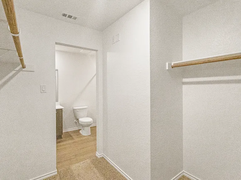 2909 Serenity Ln — Photo 23