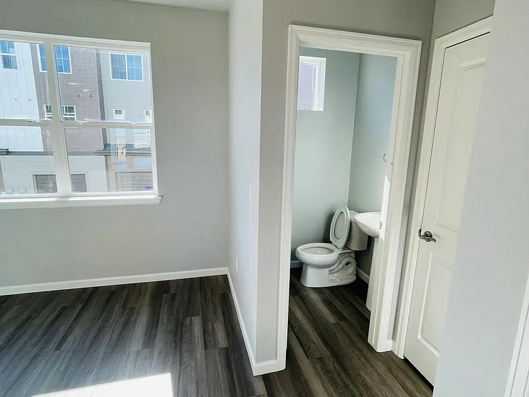 7042 Doncaster Ct — Photo 27