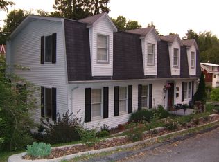 1115 S Park Dr, Fairmont, WV