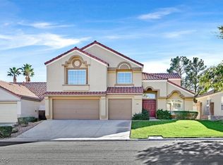 1045 Thornfield Ln, Las Vegas, NV 89123