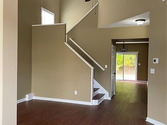 2nd image of 2792 Briaroak Dr