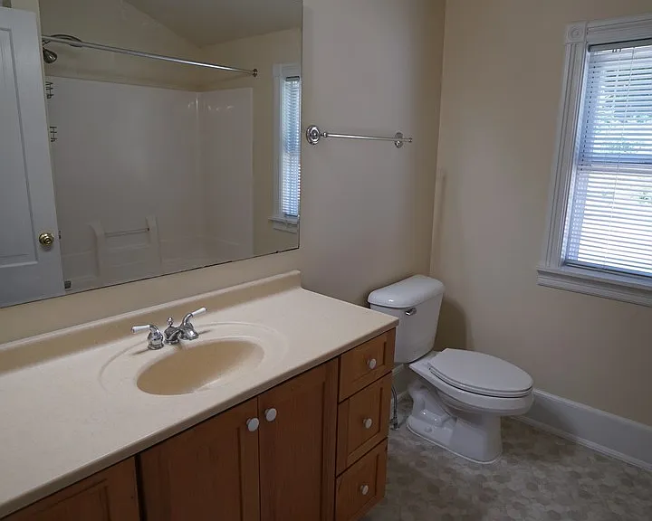 E7602 Spring Dr — Photo 4