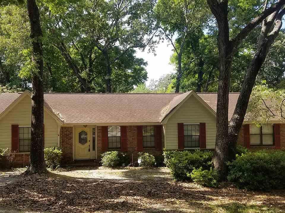 1st image of 7619 Brook Forest Dr