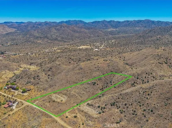 58205 Santa Barbara Dr, Yucca Valley, CA 92284