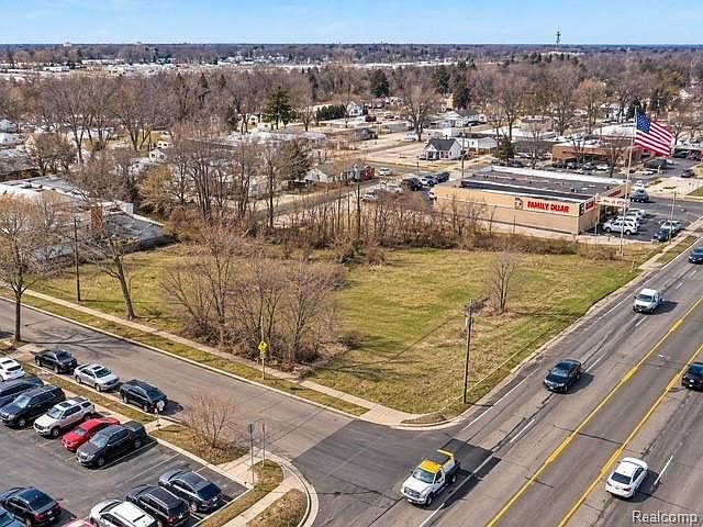 2nd image of 10854 Allen Rd