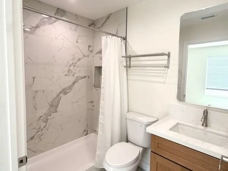 Spacious 3BR/2BA Home with Open Floor Plan, Garage & Washer/Dryer — Photo 70
