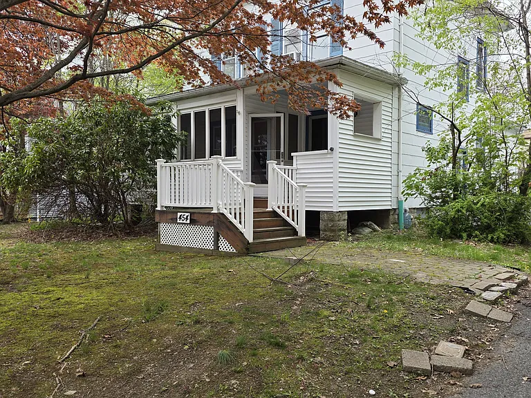 454 Round Lake Park Rd — Photo 17