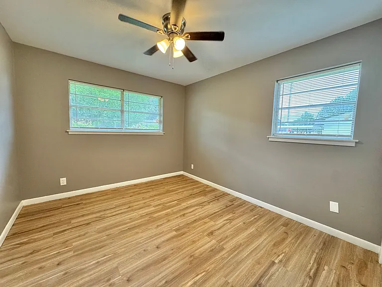 3 Sidney Dr — Photo 11