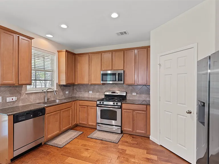 1310 W Parmer Ln #2102 — Photo 3