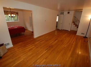 6824 Rolling Rd, Springfield, VA 22152