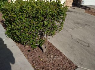 4095 Halfmoon Bay Dr, Las Vegas, NV 89115