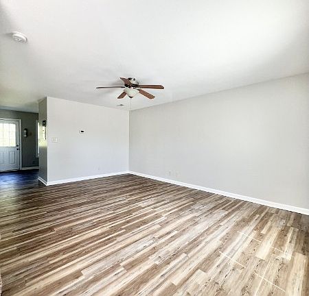3rd image of 521 Patriot Park Ct Unit D