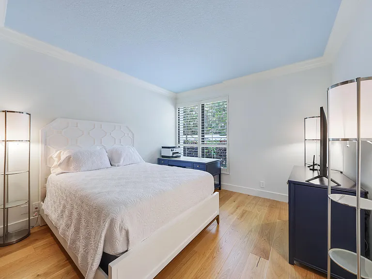 3900 N Ocean Blvd #1 — Photo 14